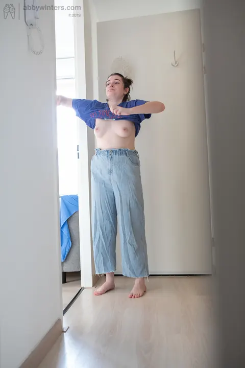Australian Amateur PAWG Poses in Jeans and Panties – photo 19 of 21