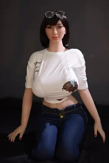 Chinese Woman Strips and Shows Her Big Tits