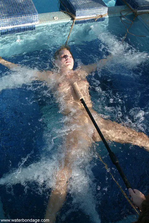 Jenny Lee: Slim Brunette MILF Bound for Dildo Play by the Pool – photo 8 of 20