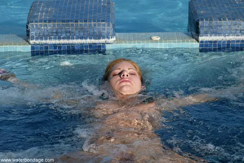 Jenny Lee: Slim Brunette MILF Bound for Dildo Play by the Pool – photo 1 of 20