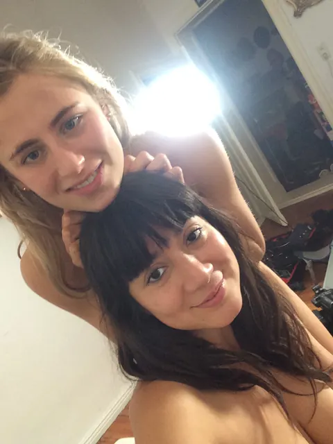 Lindsey Cruz: Two Blonde PAWG Lesbians Finger and Lick in a Mirror Selfie – photo 3 of 20
