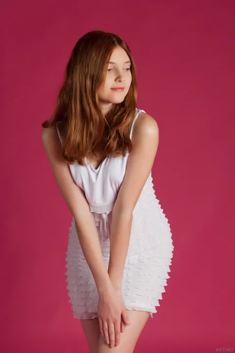 Orabelle Koivu: Tall Redhead with Natural Tits Shows Her Hairy Pussy – photo 3 of 21
