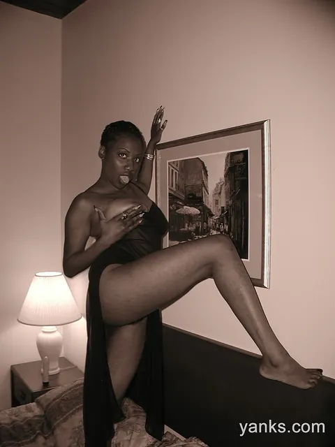 Ebony Babe Strips, Fingers Her Pussy and Uses a Dildo – photo 7 of 17