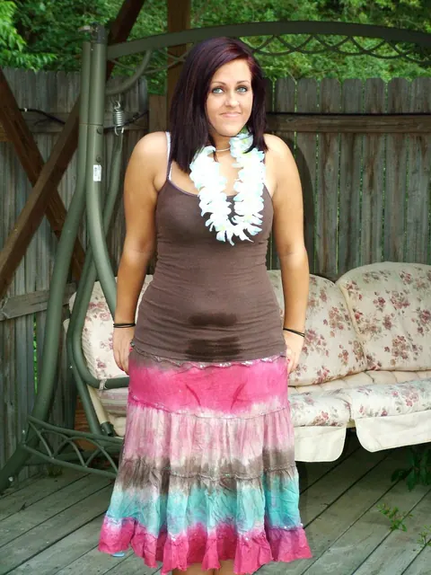 Roxy Belladonna: Redhead Strips Out of Her Dress to a White Bra Outside – photo 3 of 21