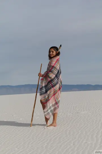 Petite Latina Brunette Reveals Her Body on the Beach