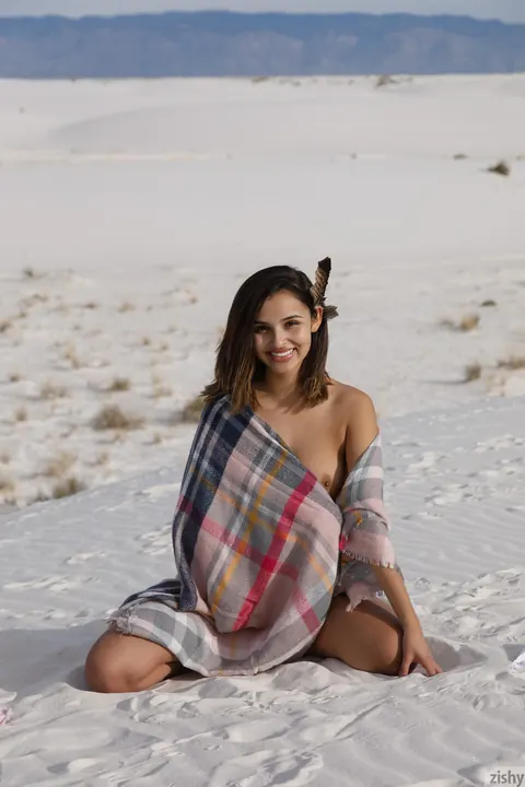 Alejandra Cobos: Petite Latina Brunette Reveals Her Body on the Beach – photo 7 of 12