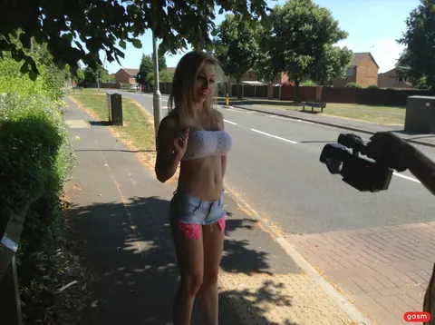 Chessie Kay: British Blonde Flashes Her Big Enhanced Tits Outdoors – photo 8 of 15