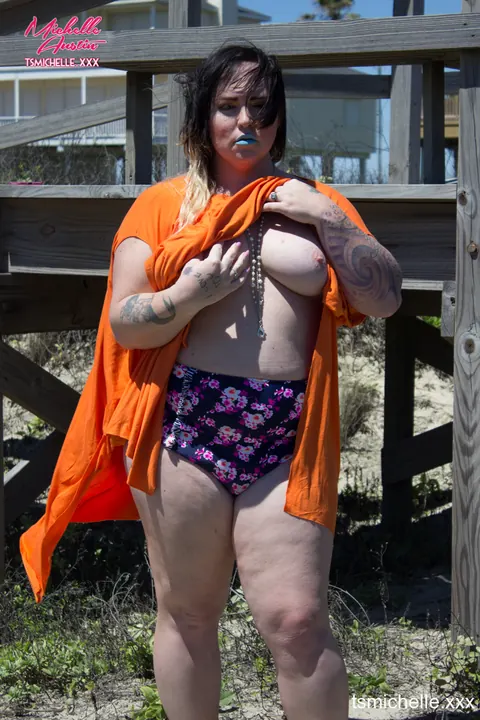 Curvy Trans Woman Bares Her Big Tits Outdoors – photo 4 of 16