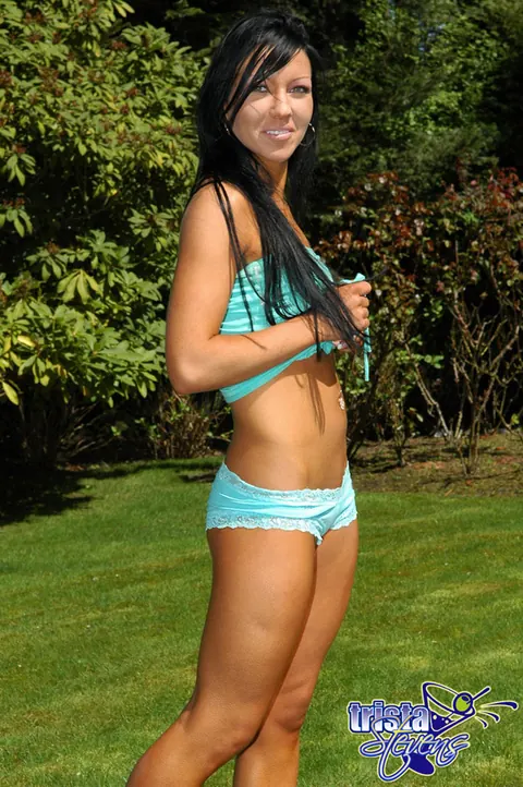 Trista Stevens: PAWG Brunette Strips Out of Her Panties in the Backyard – photo 6 of 12