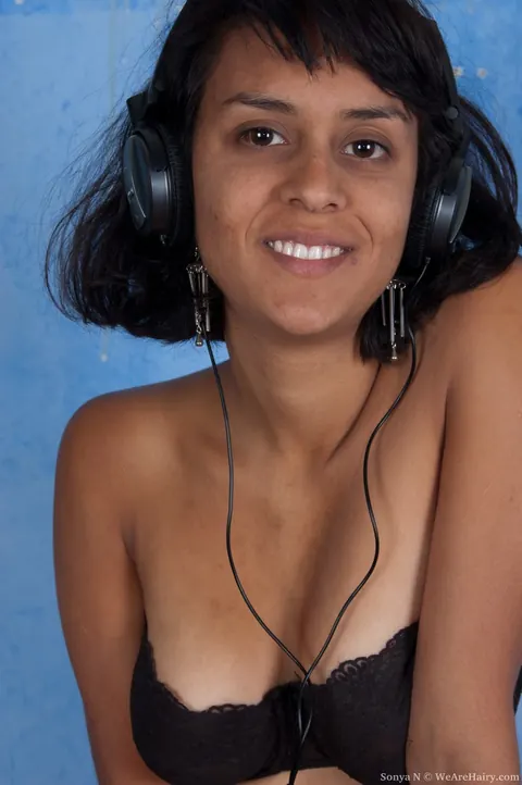 Sonya N: Thick Brunette in Panties Reveals Her Hairy Bush and Spreads – photo 6 of 18