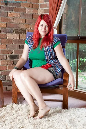 Redhead PAWG Lifts Her Skirt and Spreads Her Hairy Pussy