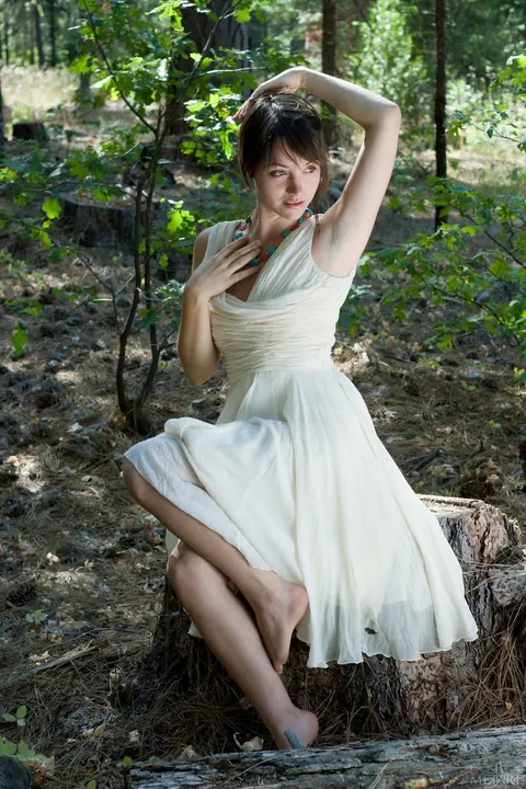 European Brunette Spreads Her Hairy Pussy in the Forest – photo 1 of 21