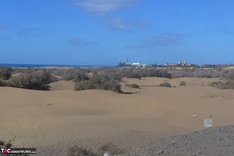 Nudechrissy: Curvy European MILF Strips and Strolls Nude on the Beach – photo 1 of 20