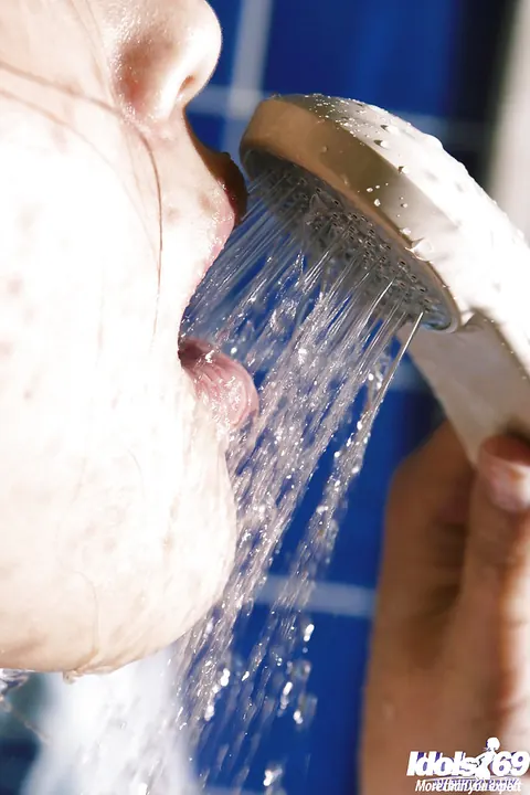Mio Kimori: Thick Asian Brunette Shows Her Hairy Pussy in the Shower – photo 9 of 14