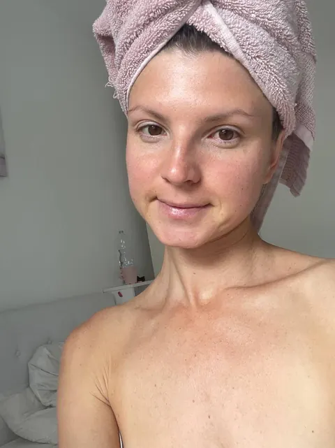 Gina Gerson: Slim Hungarian Brunette Reveals Her Natural Tits – photo 2 of 13
