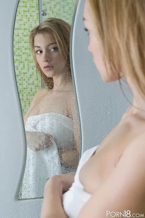 Sonya Sweet: Petite Blonde Gets Fucked in the Bathroom After a Shower – photo 2 of 20