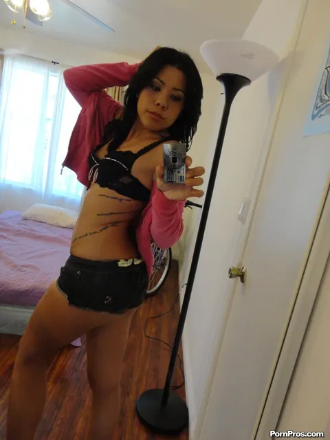 Summer Stetson: Latina Brunette in a Bikini Takes Selfies and Bares Her Tits Outdoors – photo 3 of 17