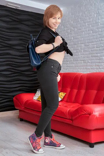European Brunette Takes Anal Cowgirl and Doggy Style to Cumshot