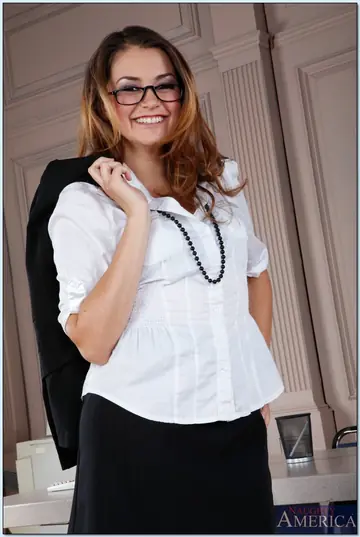 Allie Haze – PAWG Secretary in Glasses Gives a Blowjob and Takes Anal