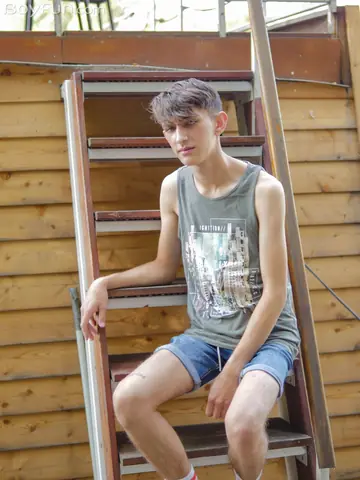 Slim Twink Strips Nude Outdoors and Displays Uncut Cock