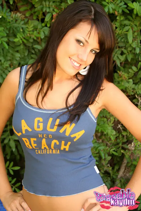 Brunette Strips Out of Her Shorts and Poses Nude Outdoors – photo 2 of 12