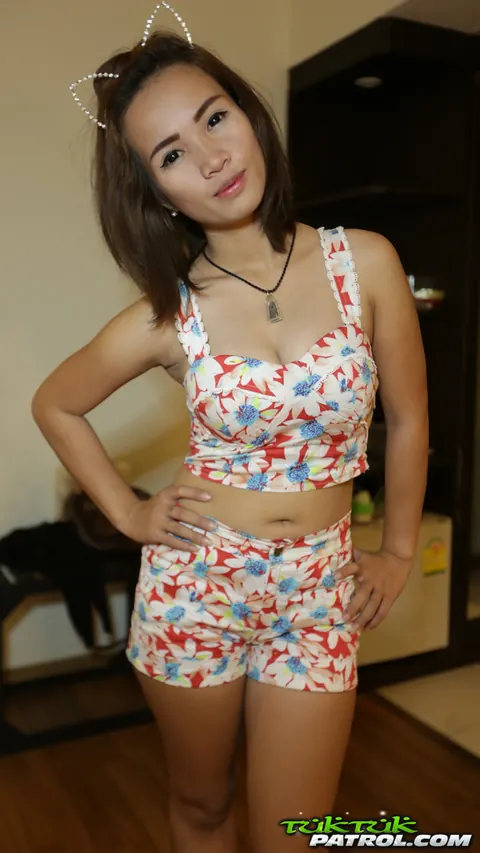 Thai Woman Undresses to Show Her Big Natural Tits – photo 1 of 21