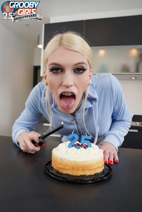 Blonde Trans Woman Poses Naked with Birthday Cake – photo 1 of 16