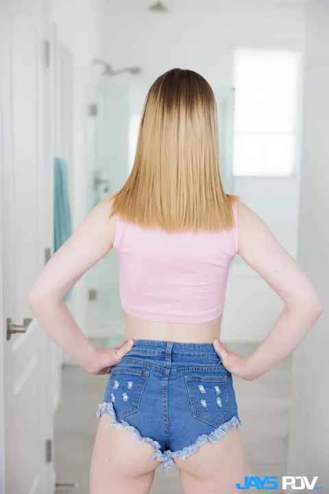 Daisy Bean: Petite European Blonde Strips and Shows Her Small Tits – photo 4 of 21