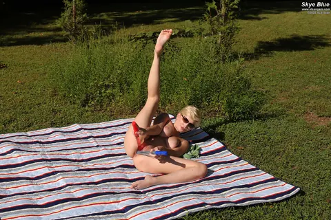 Skye Blue: Short-Haired Blonde MILF Uses a Dildo and Fists Her Pussy Outdoors – photo 13 of 15