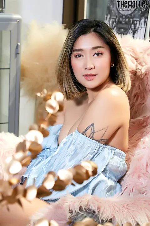 Asian Woman Pulls Skirt Aside and Spreads Her Hairy Pussy – photo 6 of 16