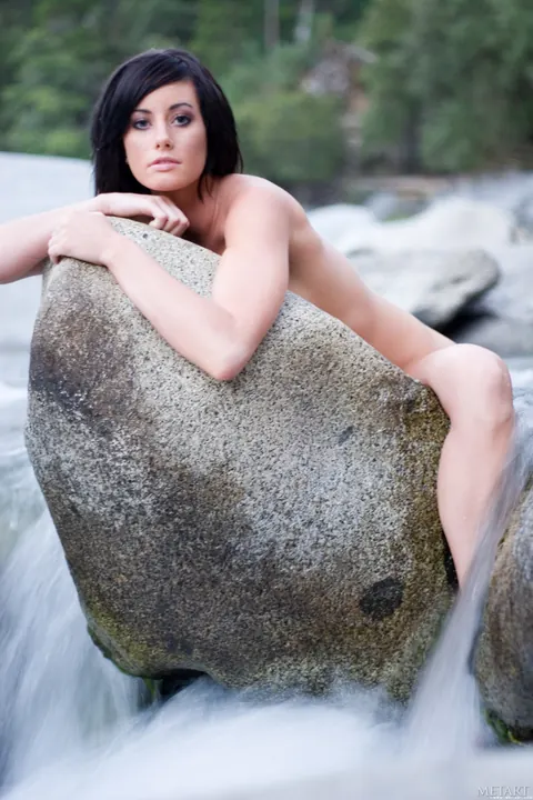 Justine Jewel: Brunette with Natural Tits and Tattoo Bares All in Glamour Set – photo 21 of 21