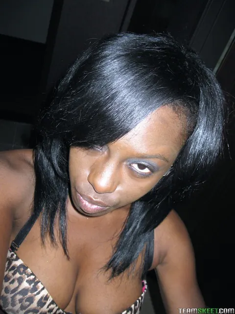 Jelly Sweets: Short-Haired Ebony Babe Captures Her Big Natural Tits in Selfie – photo 1 of 16