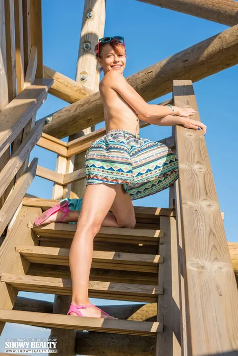 Redhead in Glasses Undresses Outdoors at a Fire Lookout – photo 8 of 20