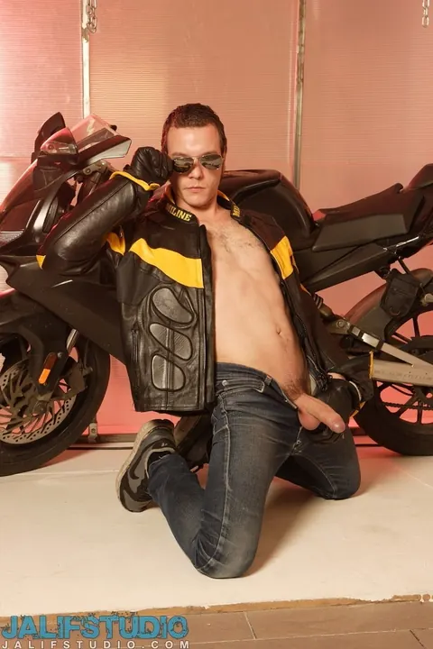 Man Strips Nude on a Chair and Poses – photo 15 of 21