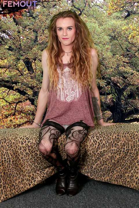 Slim Trans Woman Peels Off Her Clothes and Poses Front and Back – photo 1 of 16
