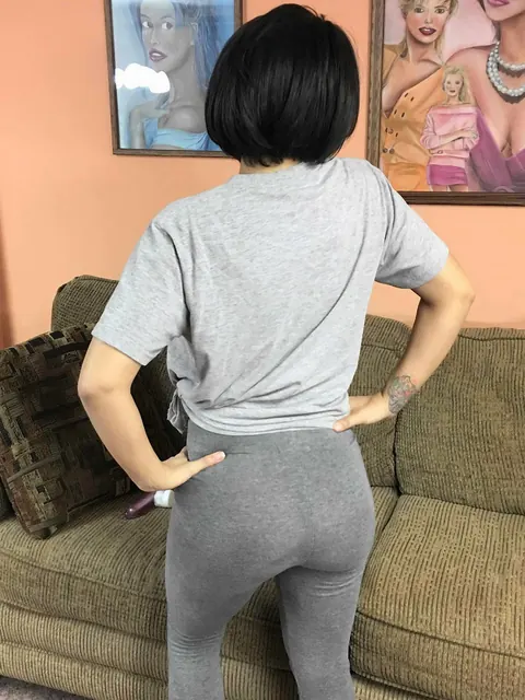 Charli Chavez: Latina PAWG Masturbates with a Dildo – photo 2 of 21