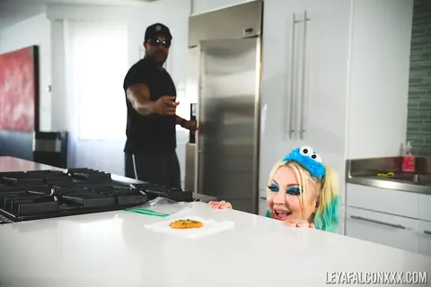 Leya Falcon: Blonde with Big Tits Rides Black Cock in the Kitchen – photo 6 of 21
