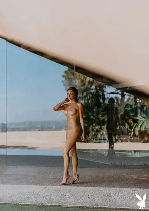 Jocelyn Binder: Thick Short-Haired Brunette Oils Her Big Tits Outdoors in Heels – photo 13 of 20