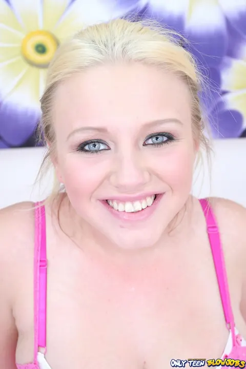 Ami Jordan: Blonde with Big Natural Tits Deepthroats and Takes a Facial – photo 5 of 20