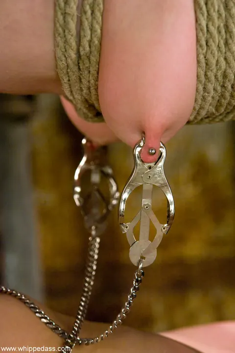 Claire Adams: Thick Redhead MILF in Heels Dominates with Bondage and Pussy Licking – photo 15 of 21