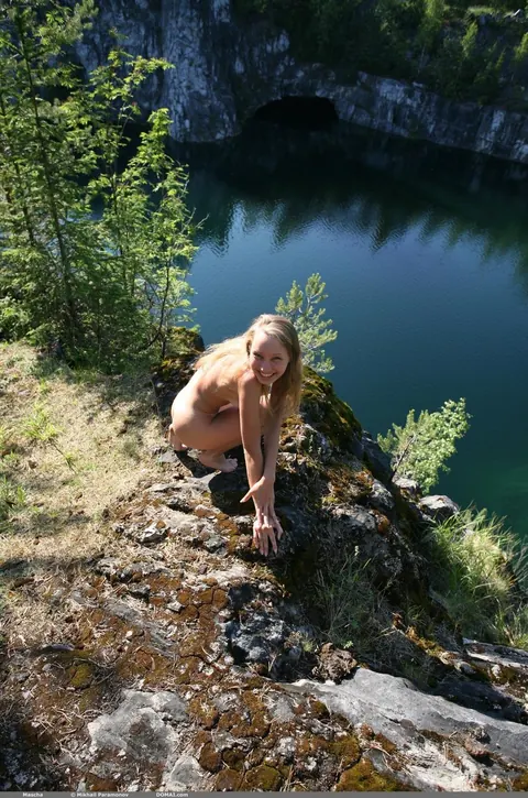 Petite Tanned Babe Strips Naked and Spreads in the Forest – photo 11 of 20