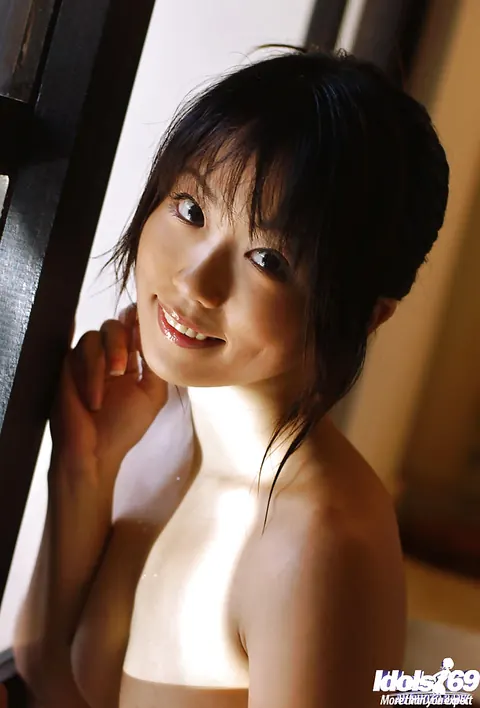 Saki Ninomiya: Japanese Brunette Shows Her Hairy Pussy and Thick Curves – photo 11 of 14