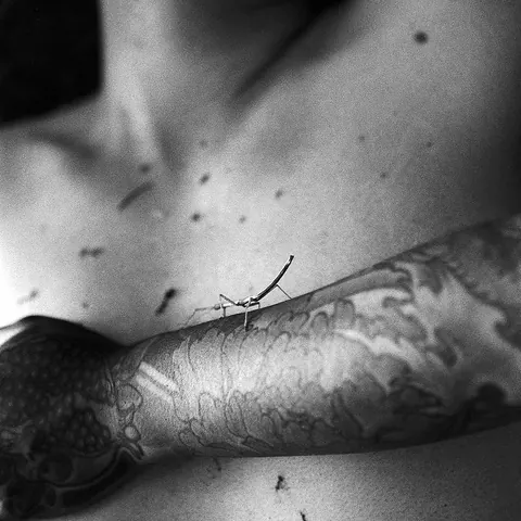 Tattooed Asian Woman Dominates in the Forest – photo 12 of 19