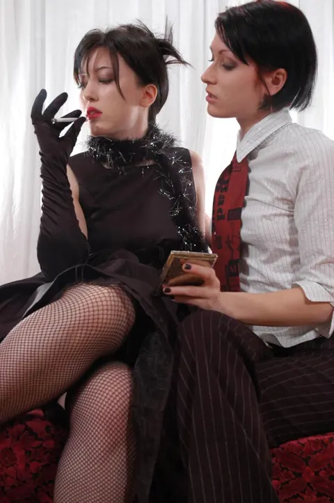 PAWGs in Skirts Share a Cigarette and Kiss – photo 4 of 15