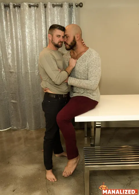Muscular Masseur and Partner Have Bareback Anal Sex – photo 2 of 21