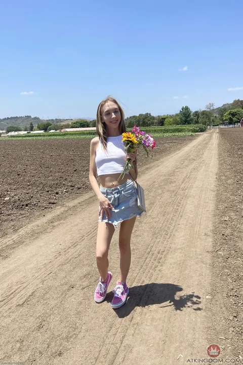 Breezy Bri: Slim Blonde Hikes Skirt and Spreads Her Pussy Outdoors – photo 21 of 21