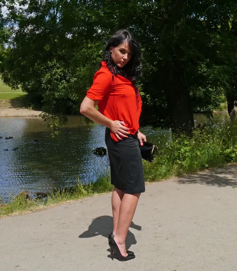 PAWG MILF in a Skirt and High Heels Flaunts Her Big Tits – photo 12 of 14