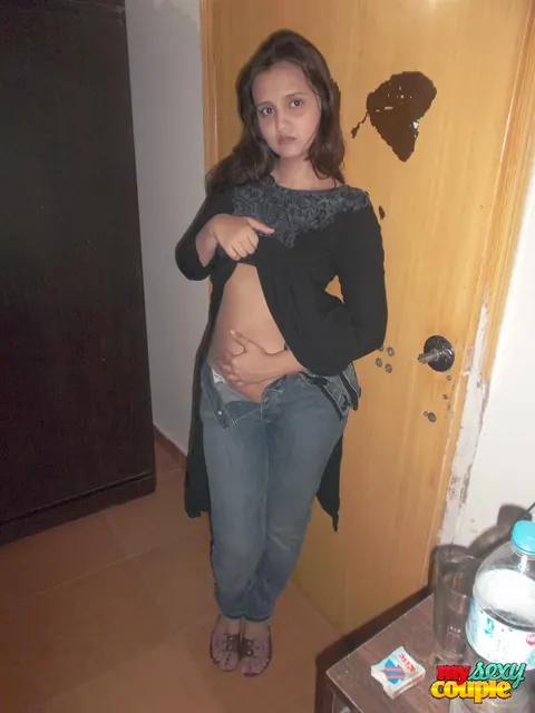 Indian Woman Strips Out of Her Jeans and Lace Bra – photo 7 of 12