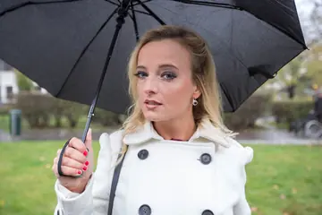Victoria Pure – Czech Blonde in Lingerie and Heels Sucks BBC Before Outdoor Anal