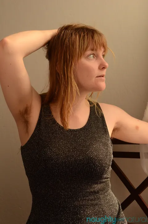 Teddy Snowflower: Busty Blonde Amateur Shows Her Hairy Bush and Fingers Deep – photo 3 of 21
